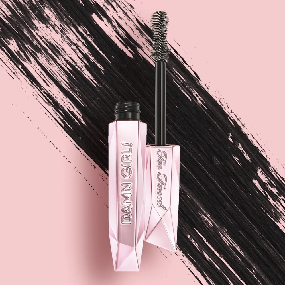 New in Box- Too Faced Damn Girl! 24-Hour Volumizing & Lengthening Mascara